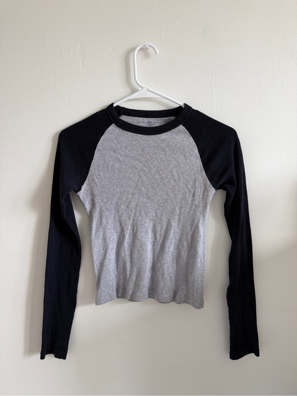 Brandy Melville Grey Body Black Raglan Long Sleeve Tee